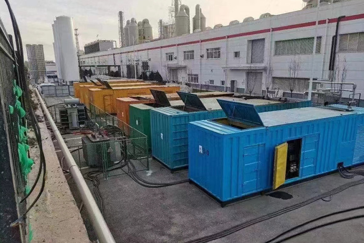 建华发电机租赁施工现场